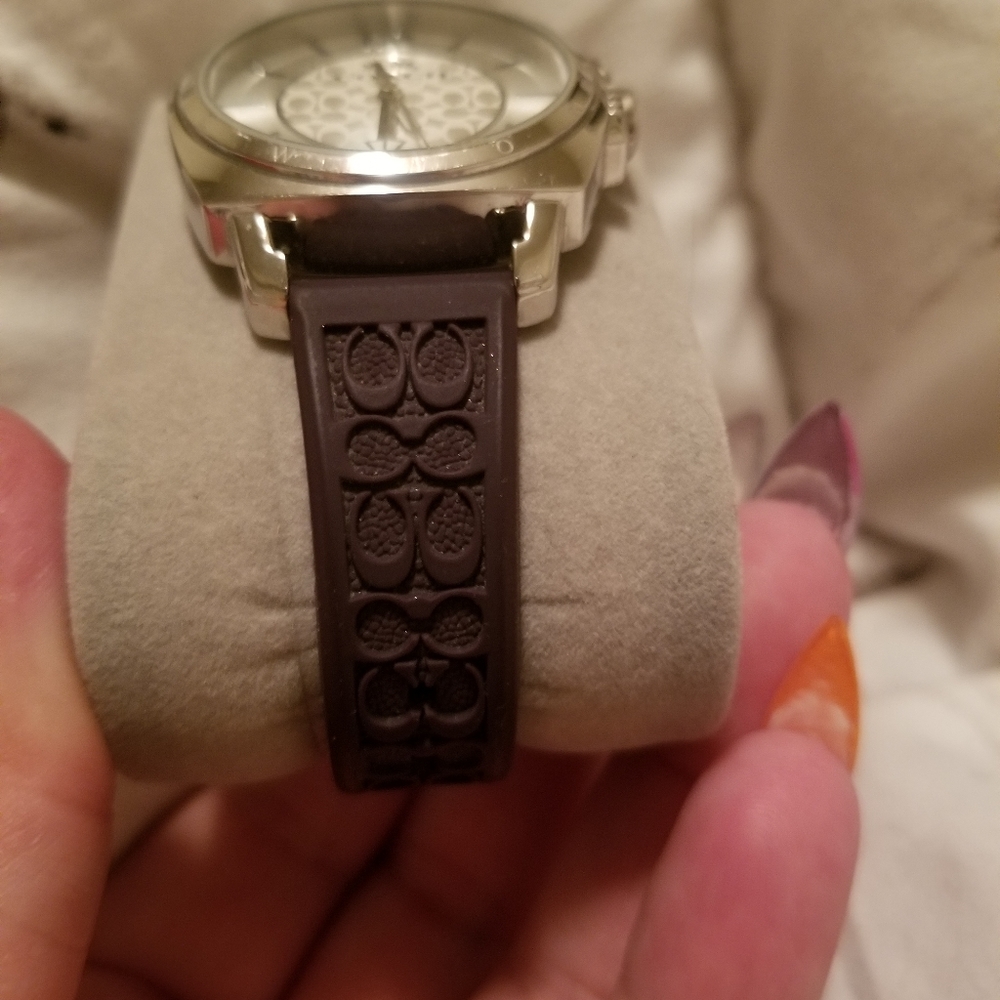 Coach Watch - Picture 2 of 3